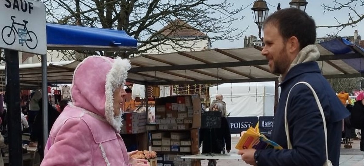 Dimanche 14 décembre 2025 au marché du centre-ville 