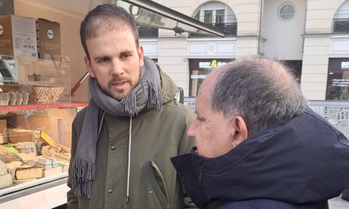 Café populaire au marché de Noailles